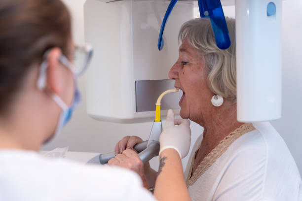 Best Pediatric Emergency Dentist in Gman, IL